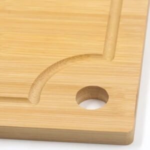 Tábua de Carne em Bambu Natural – Retangular com Furo para Corte e Servir